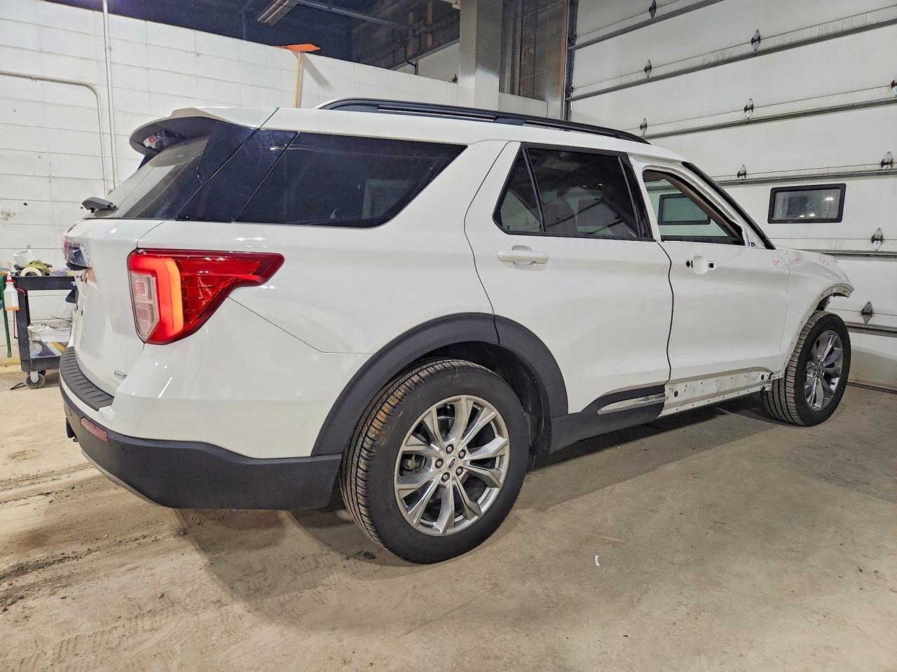 2020 FORD EXPLORER XLT photo 7