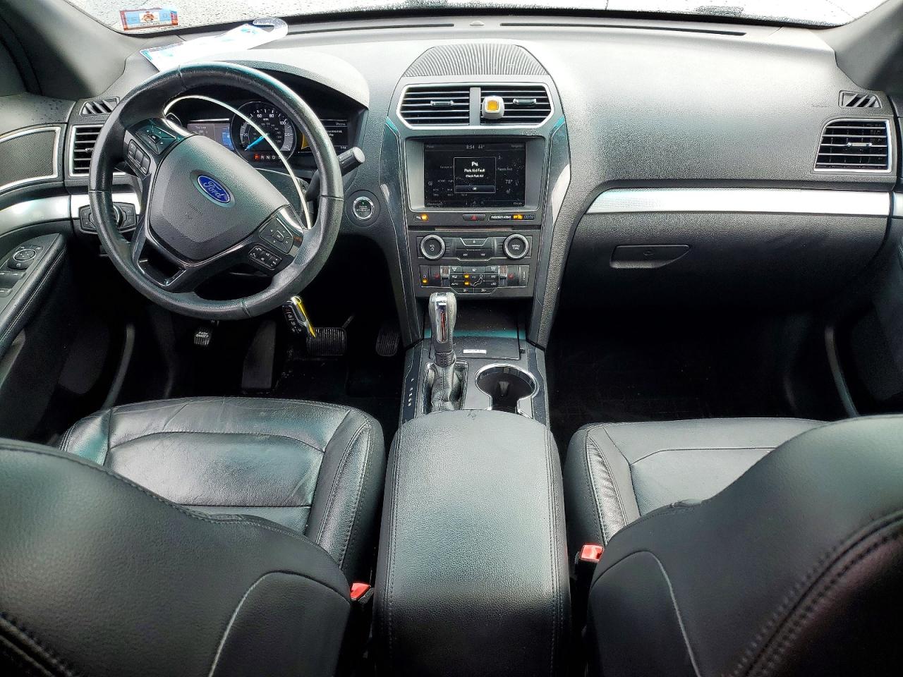 2016 FORD EXPLORER XLT photo 8