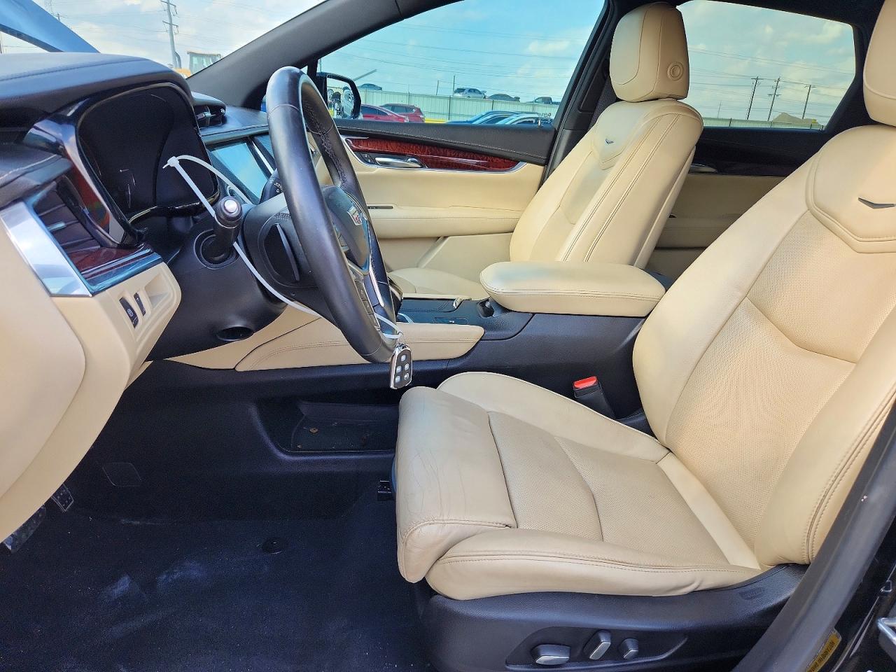 2017 CADILLAC XT5 LUXURY photo 13