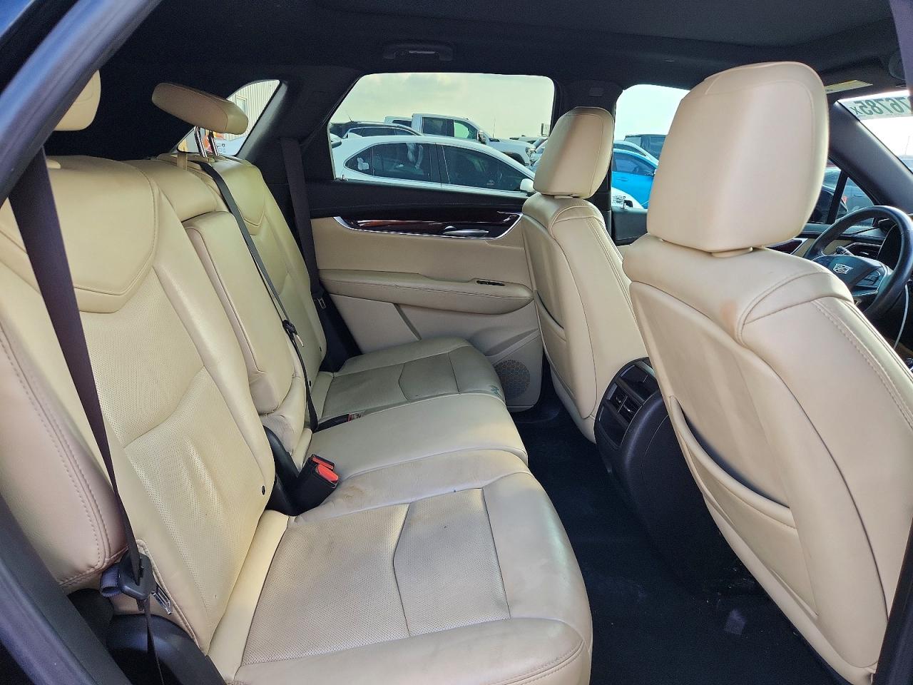 2017 CADILLAC XT5 LUXURY photo 21