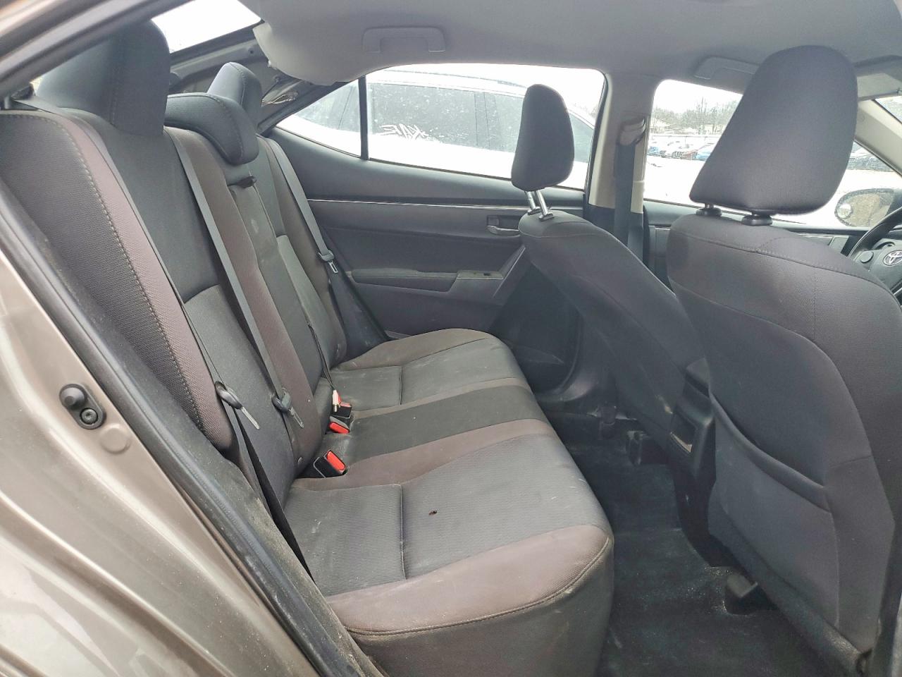 2019 TOYOTA COROLLA LE photo 19