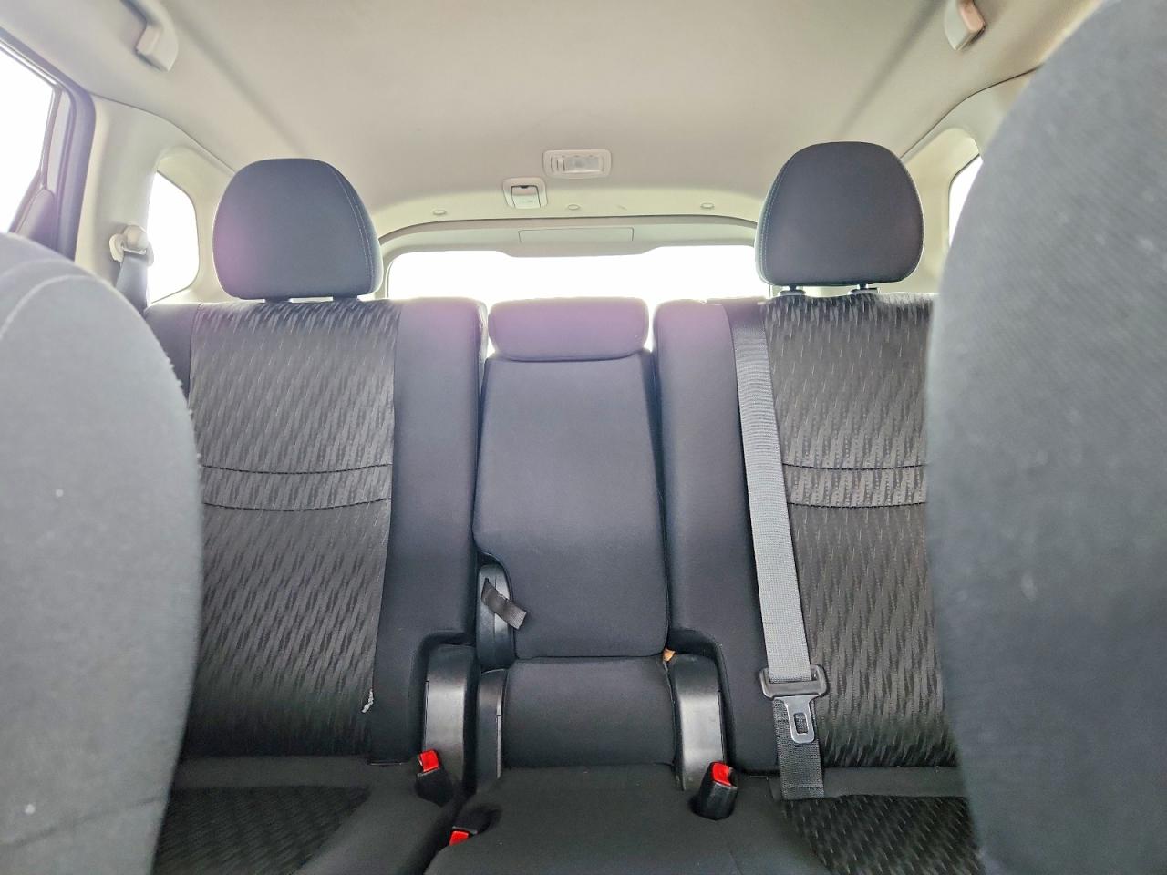 2019 NISSAN ROGUE S photo 19