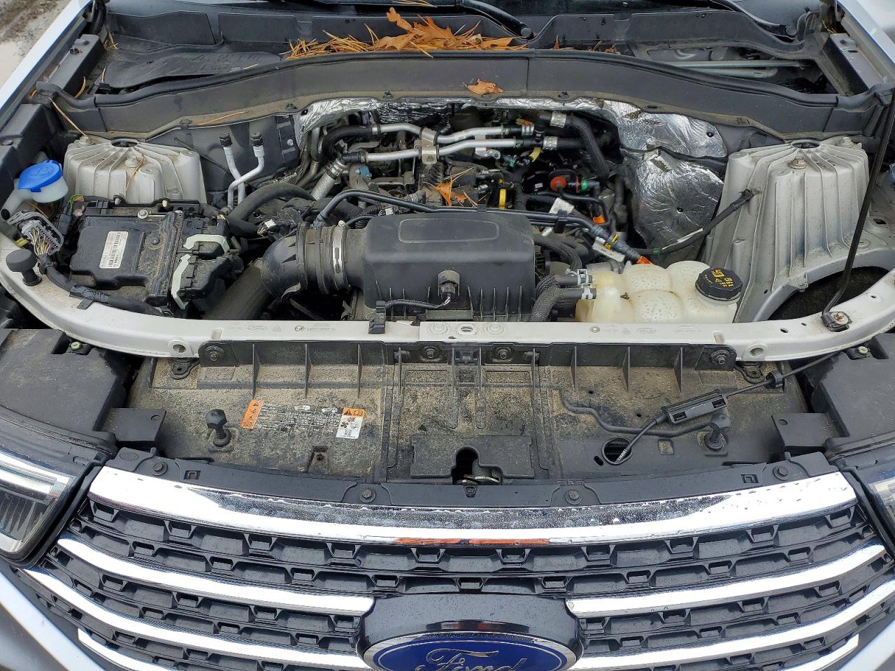 2020 FORD EXPLORER XLT photo 31