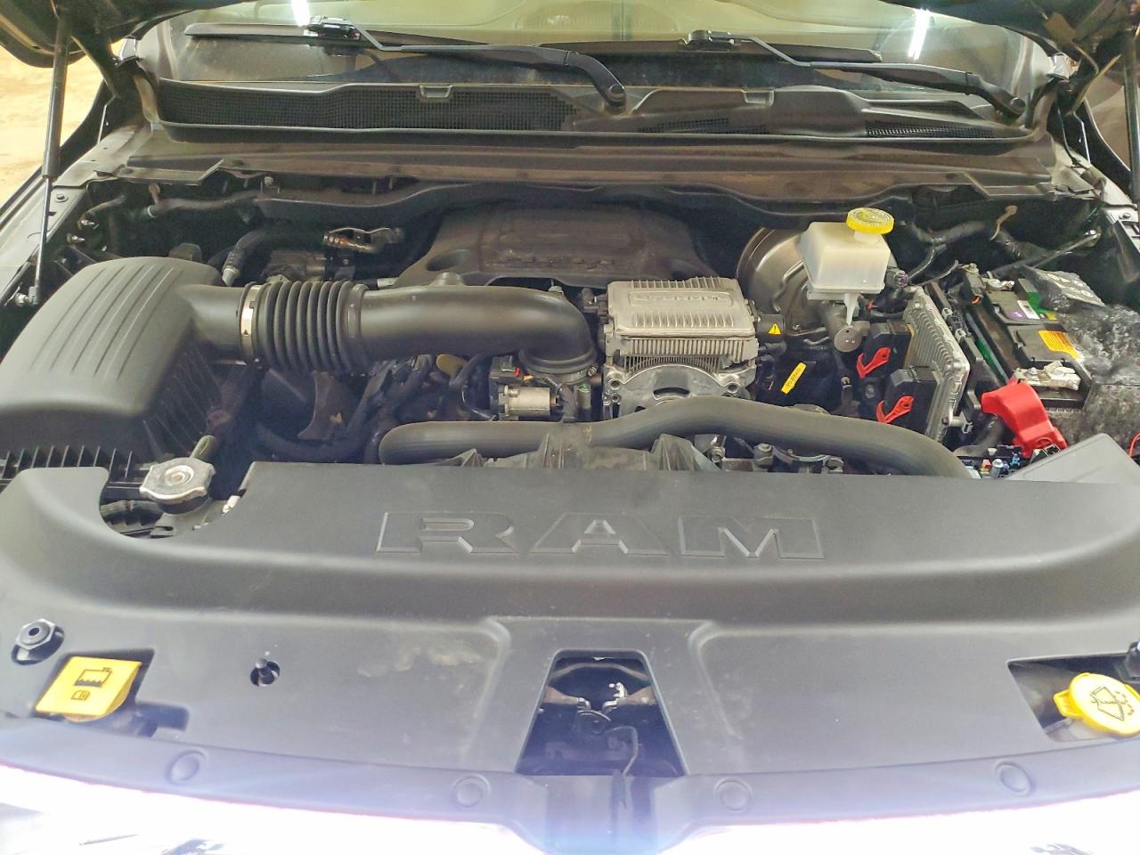 2019 RAM 1500 LIMITED photo 31