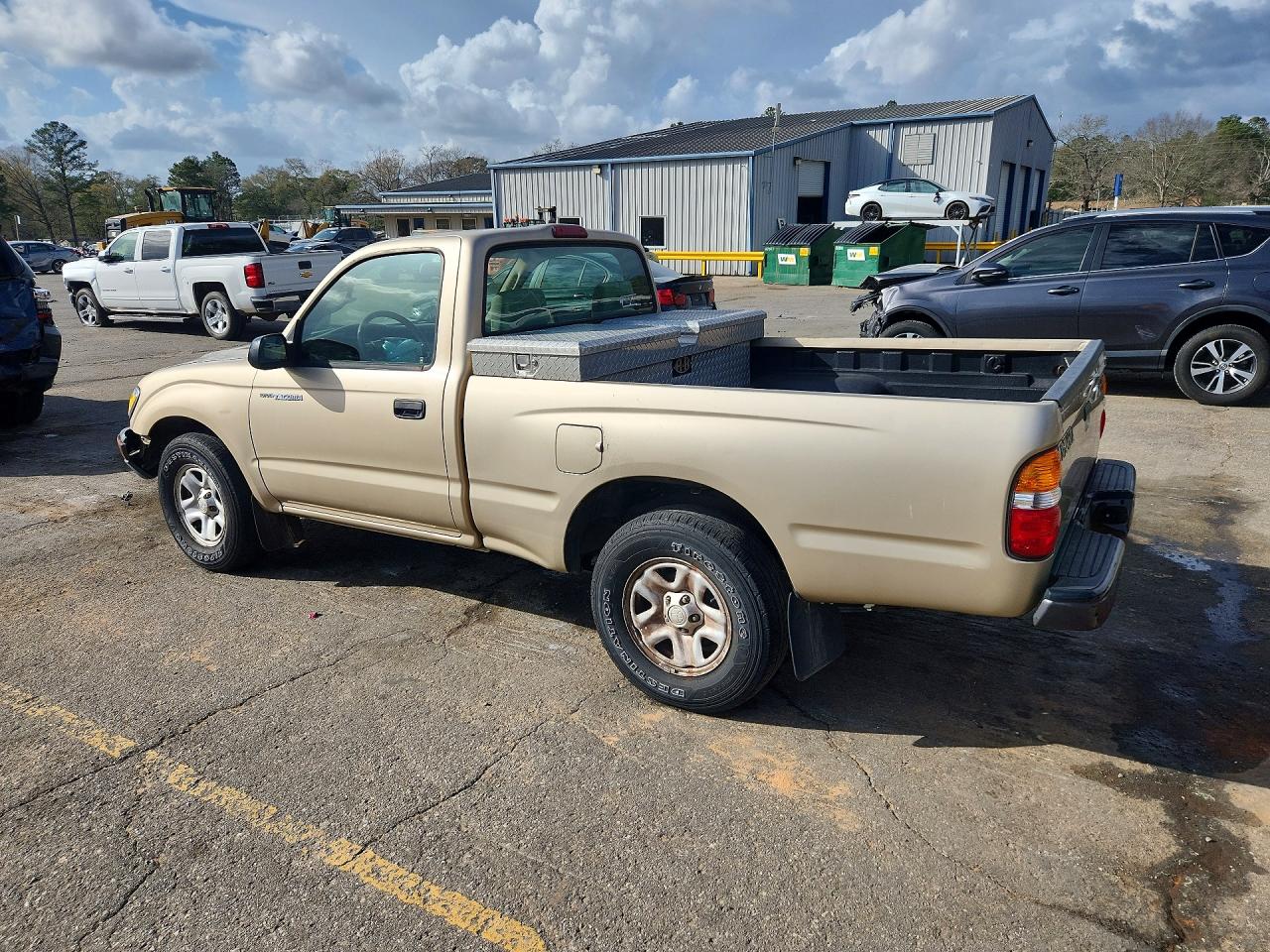 2004 TOYOTA TACOMA BASE photo 2