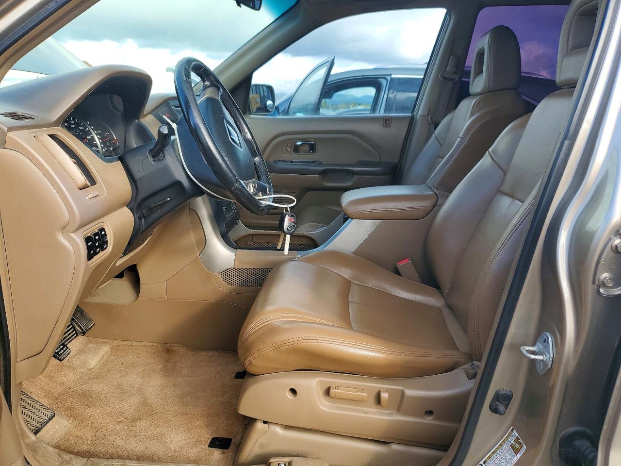 2005 HONDA PILOT EXL photo 13