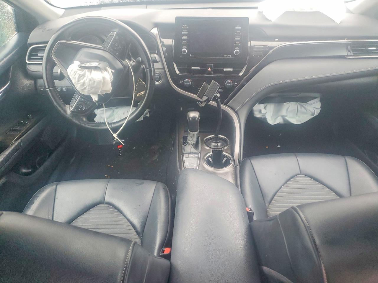 2022 TOYOTA CAMRY SE photo 15
