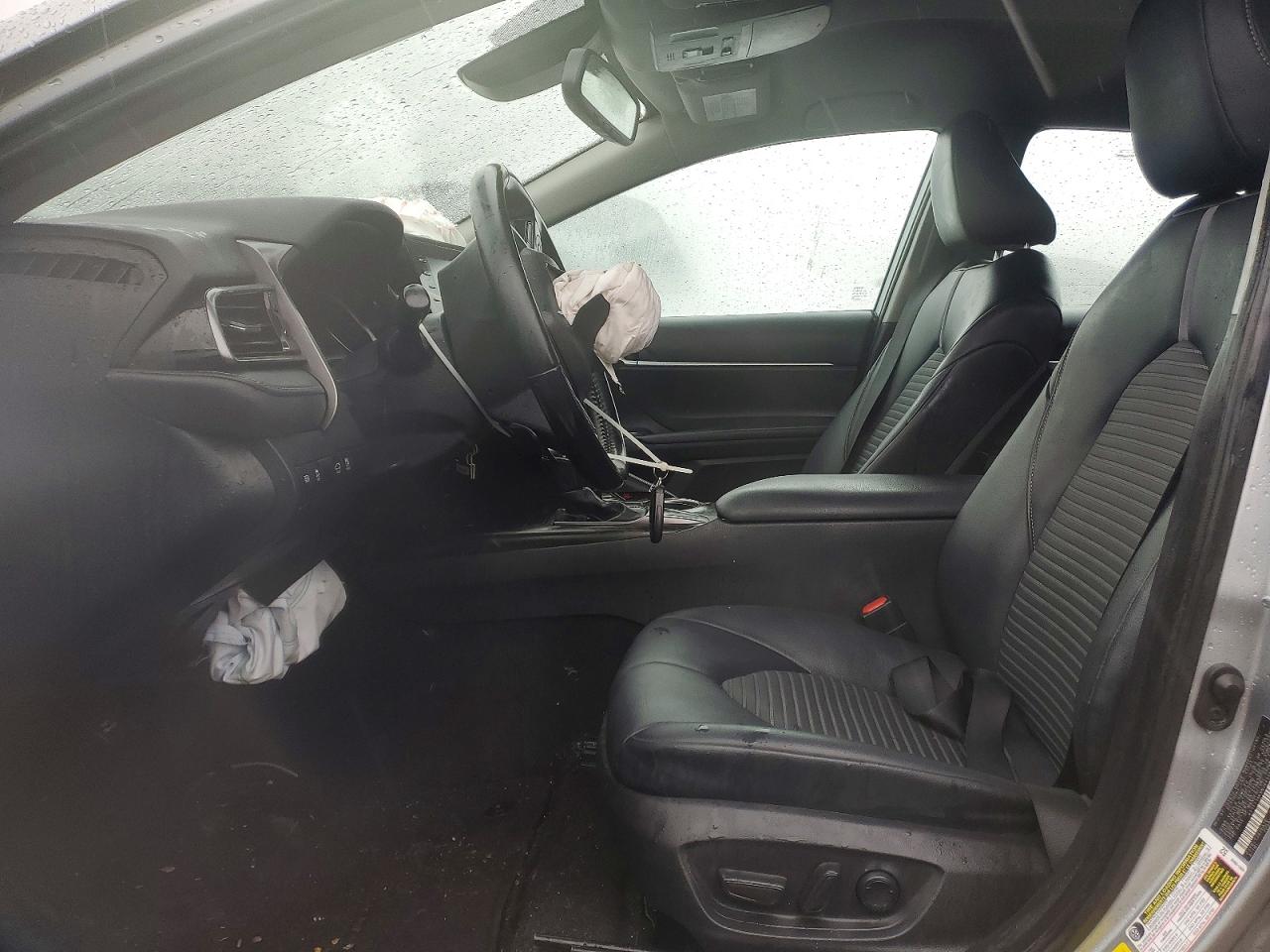 2022 TOYOTA CAMRY SE photo 13