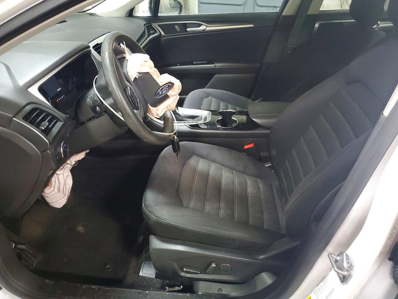 2015 FORD FUSION SE photo 7