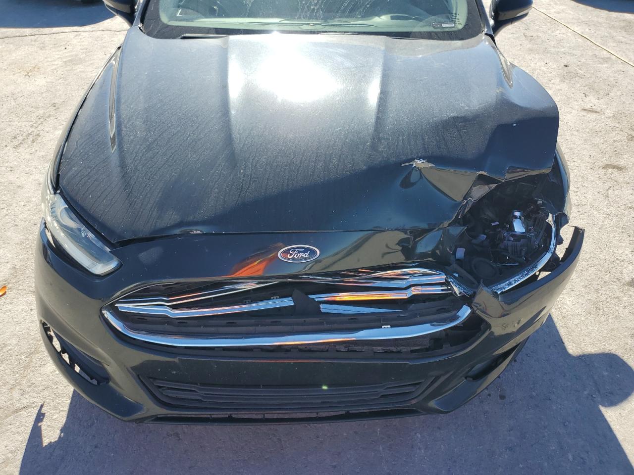 2015 FORD FUSION SE photo 31