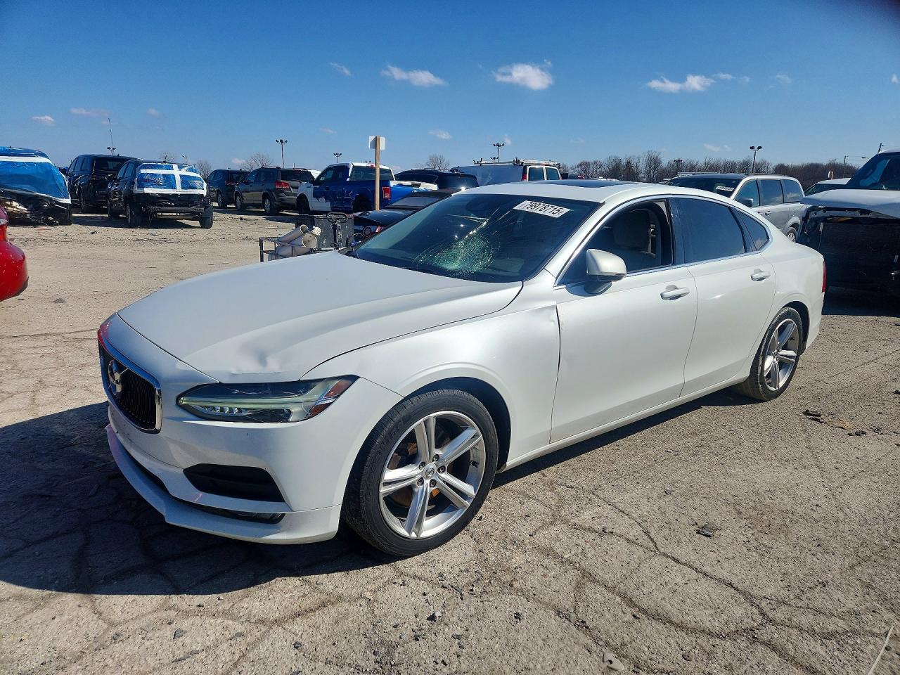 2017 VOLVO S90