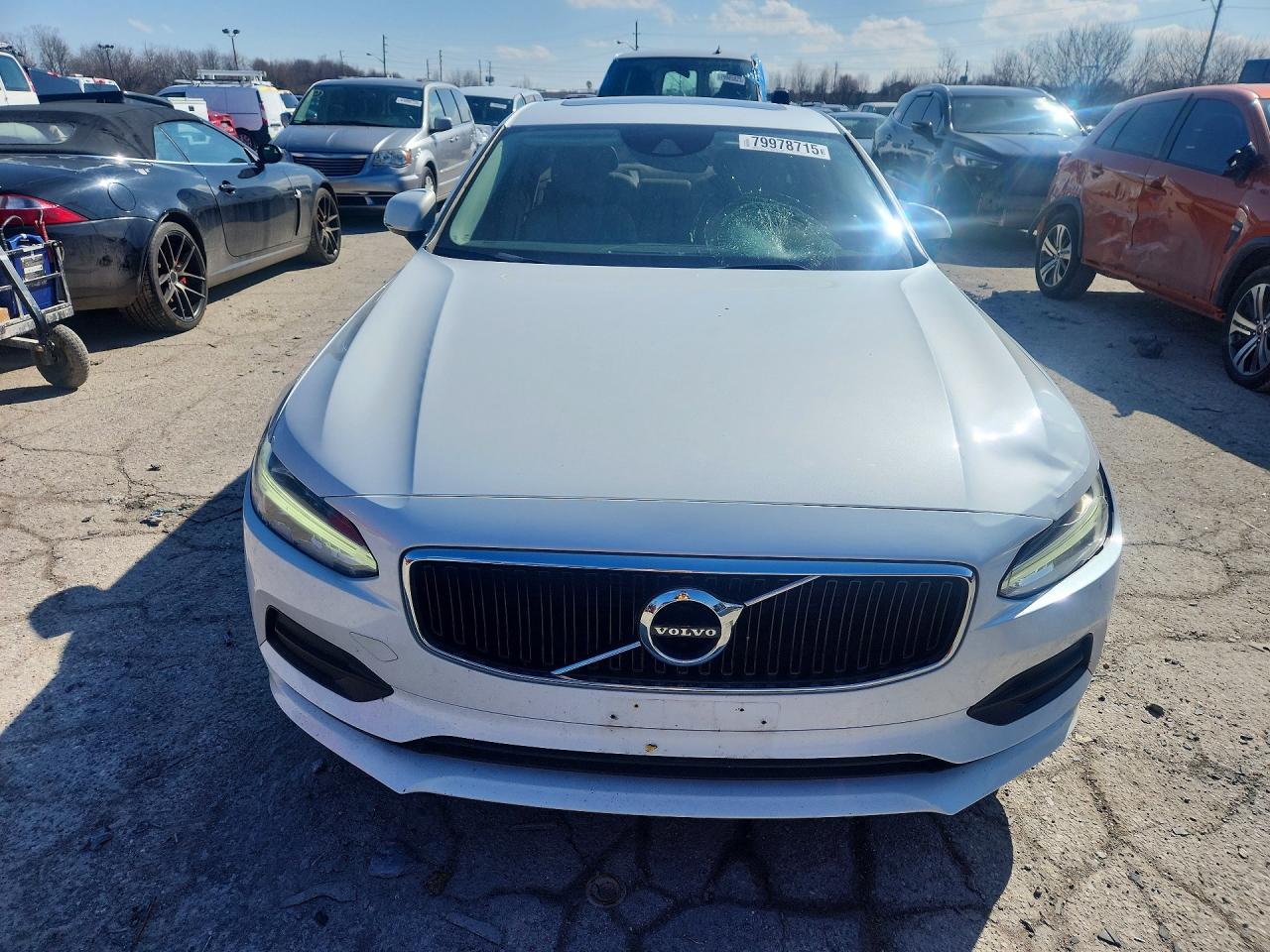 2017 VOLVO S90 T5 MOMENTUM photo 13