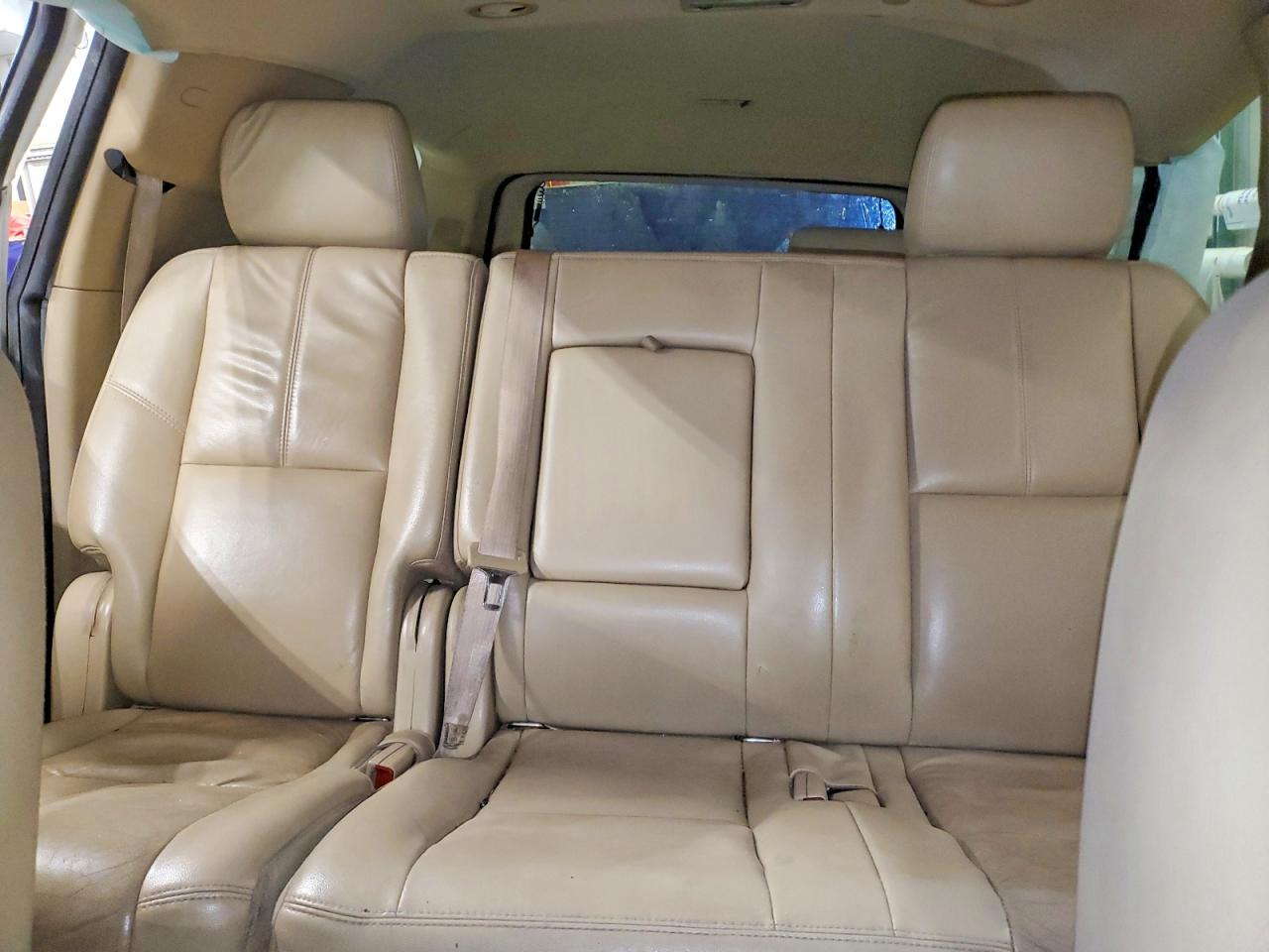 2011 GMC YUKON XL K1500 SLT photo 10