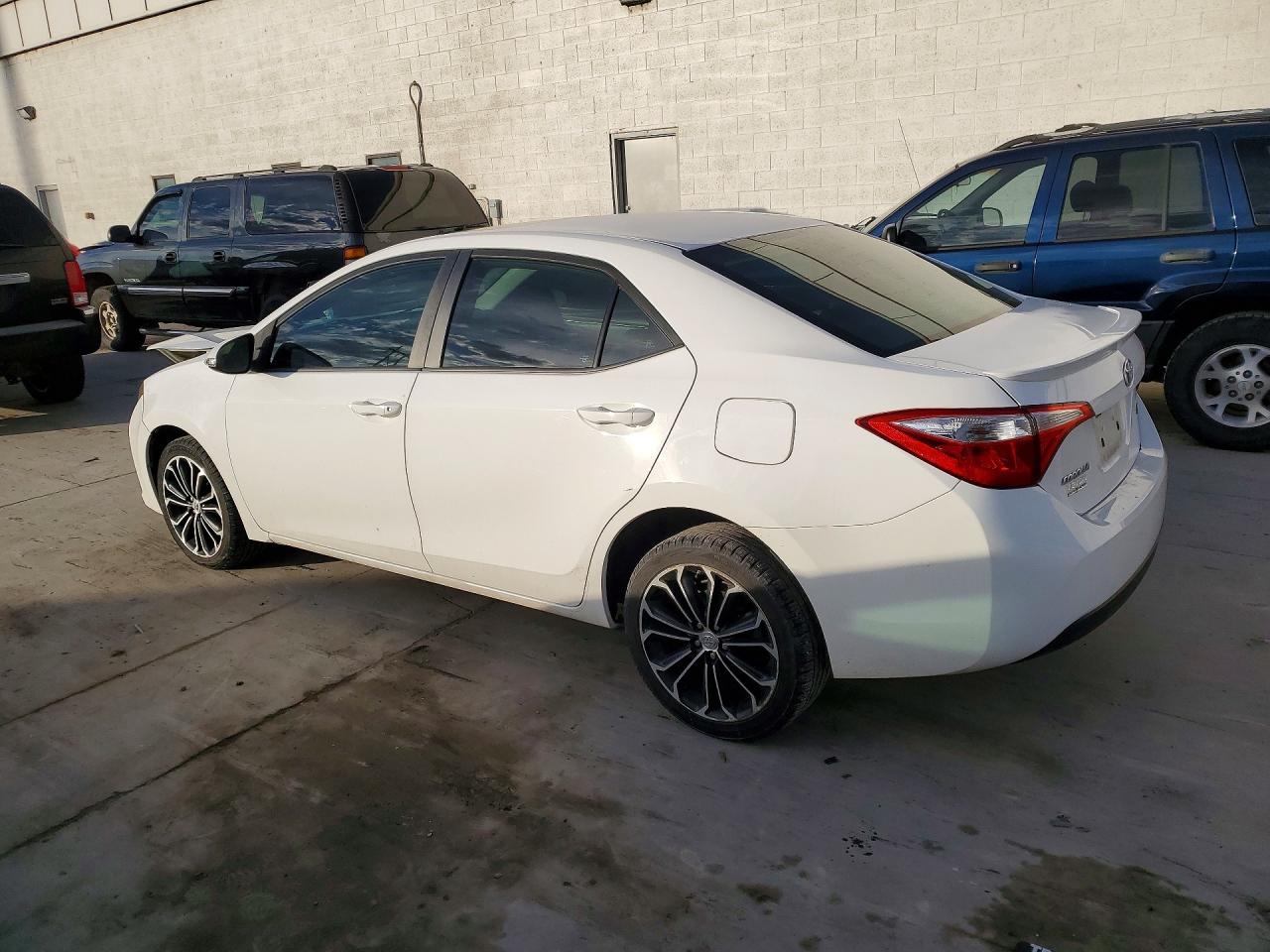 2014 TOYOTA COROLLA S PLUS photo 2