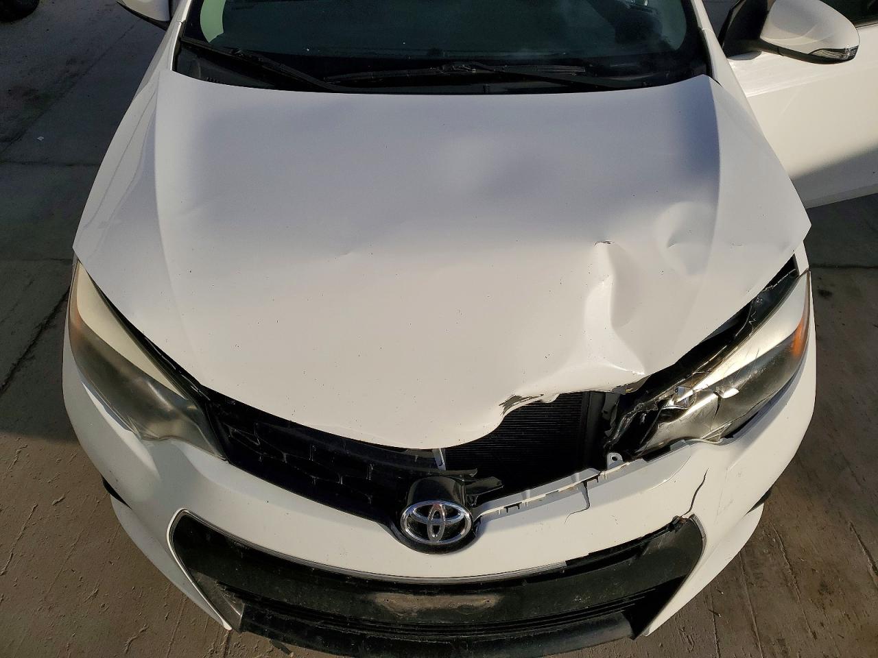 2014 TOYOTA COROLLA S PLUS photo 11