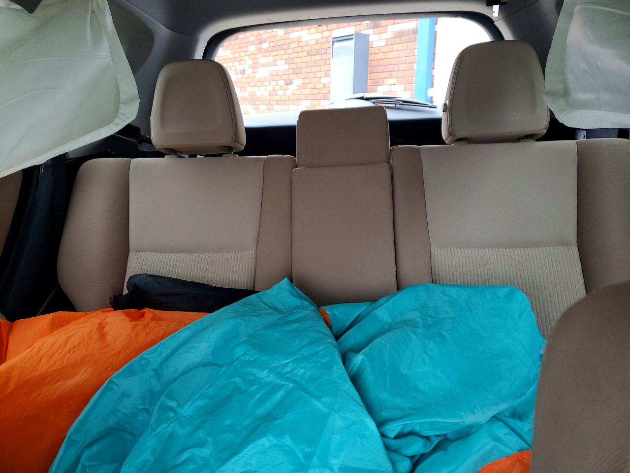2015 TOYOTA RAV4 XLE photo 10