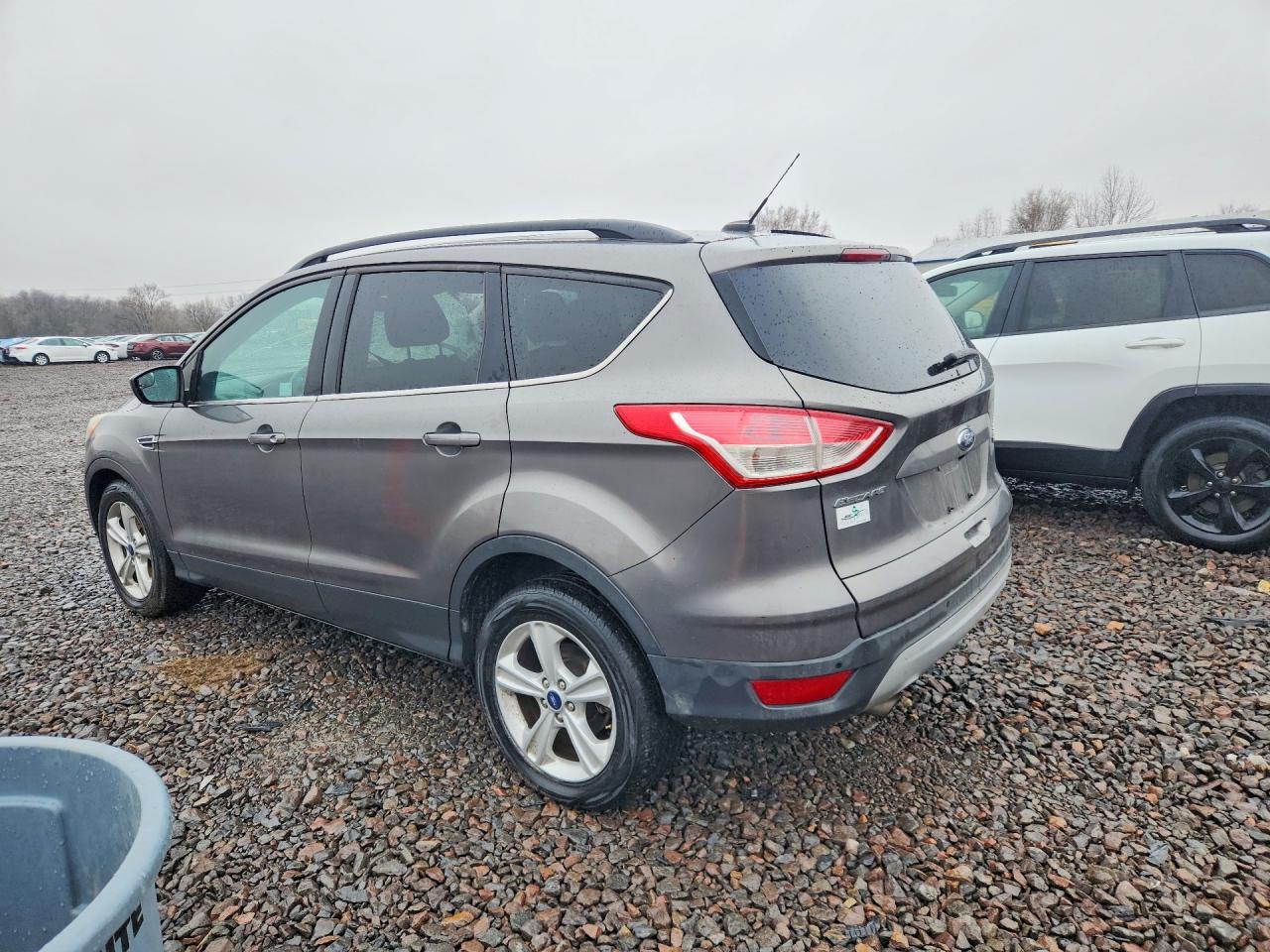 2014 FORD ESCAPE SE photo 2