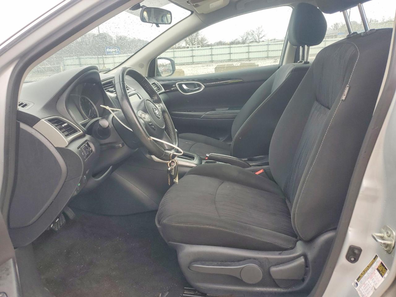 2019 NISSAN SENTRA SV photo 13