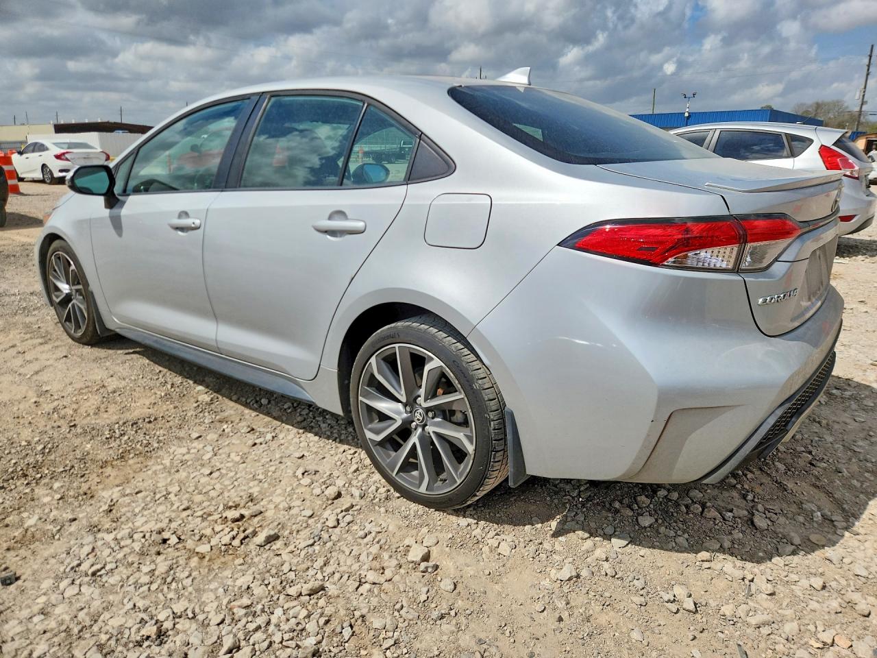 2021 TOYOTA COROLLA SE photo 3