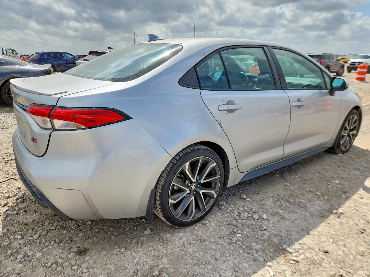 2021 TOYOTA COROLLA SE photo 5