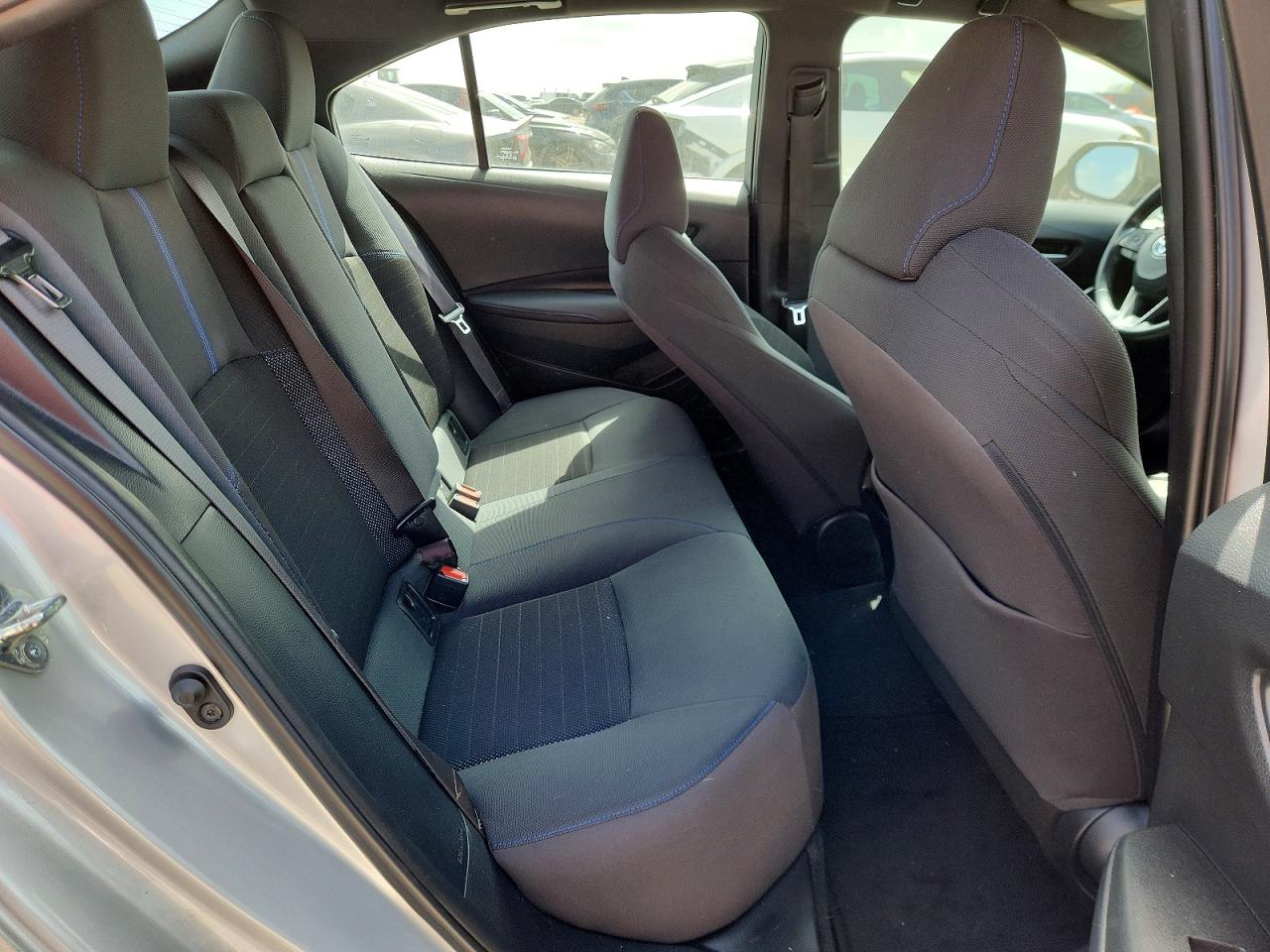 2021 TOYOTA COROLLA SE photo 19