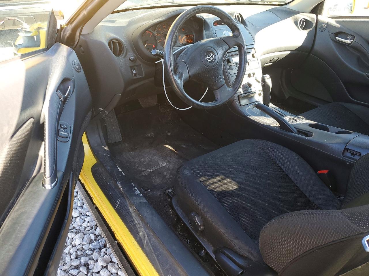 2004 TOYOTA CELICA GT photo 22