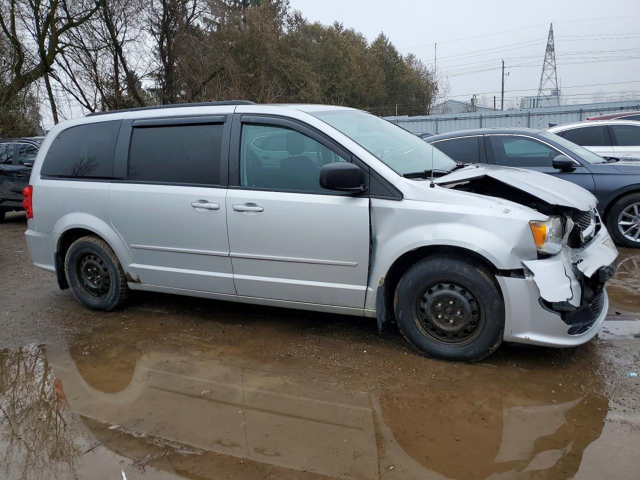 2012 DODGE GRAND CARAVAN SE photo 4