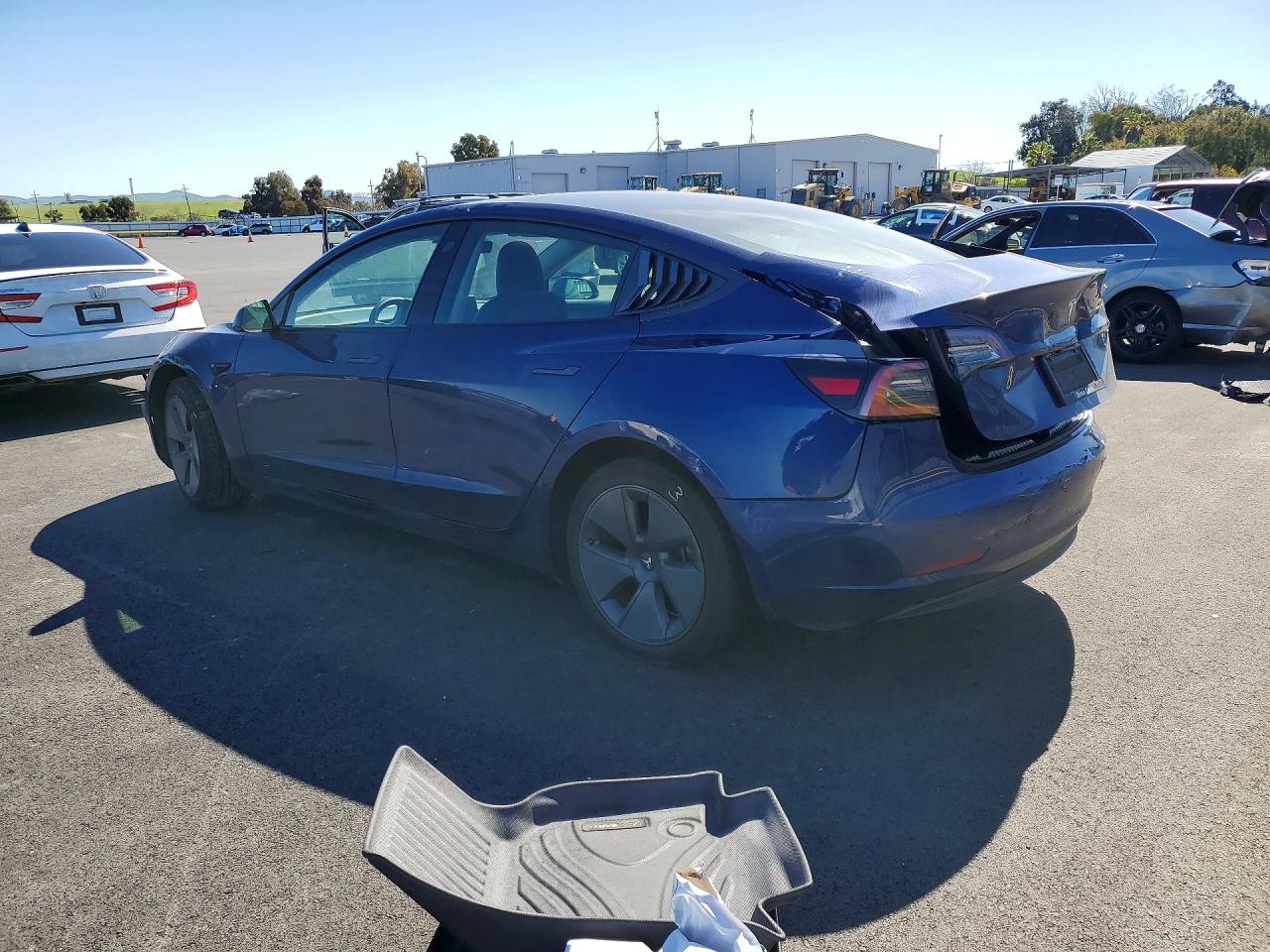 2023 TESLA MODEL 3 photo 3
