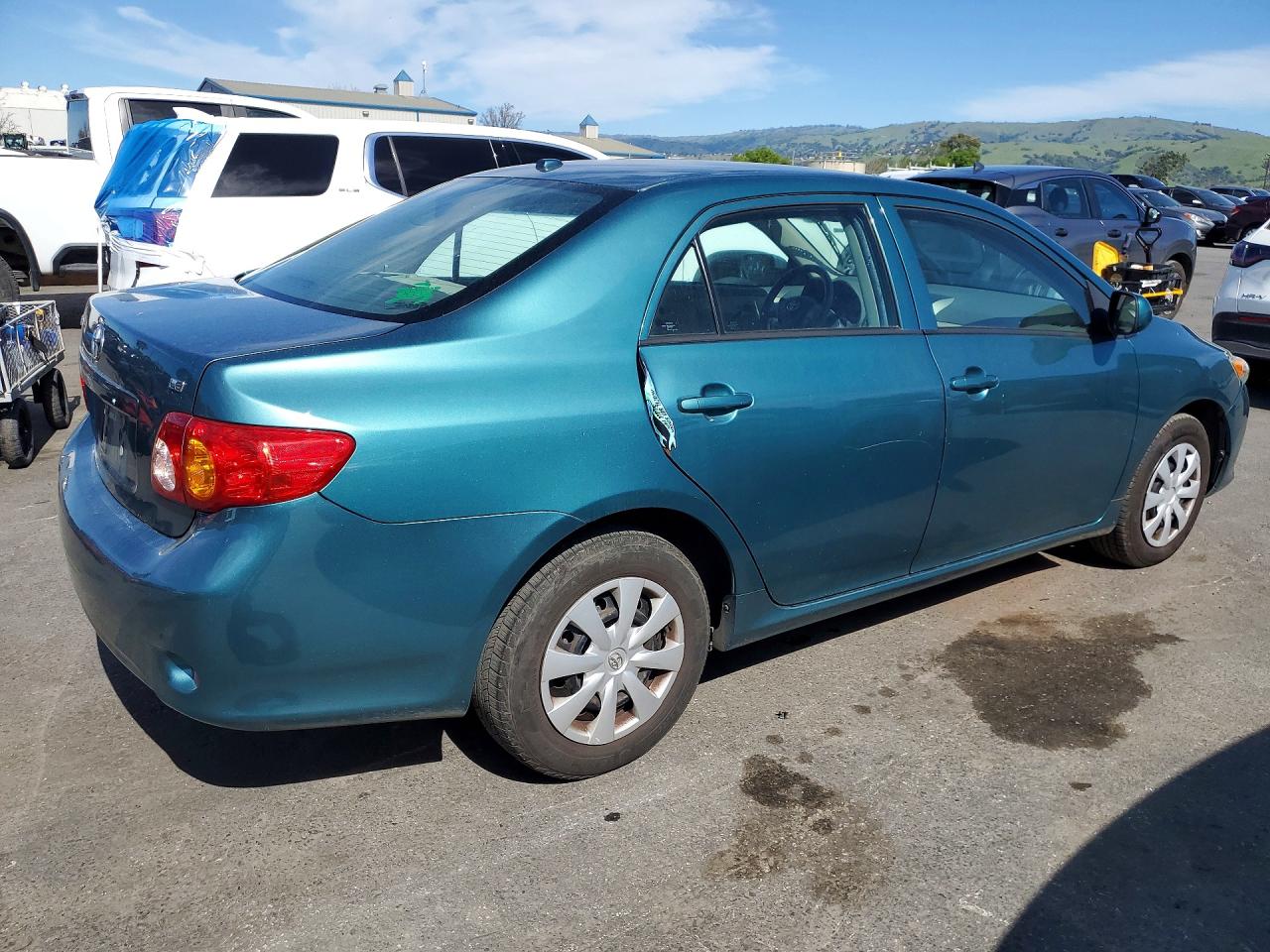 2010 TOYOTA COROLLA LE photo 5