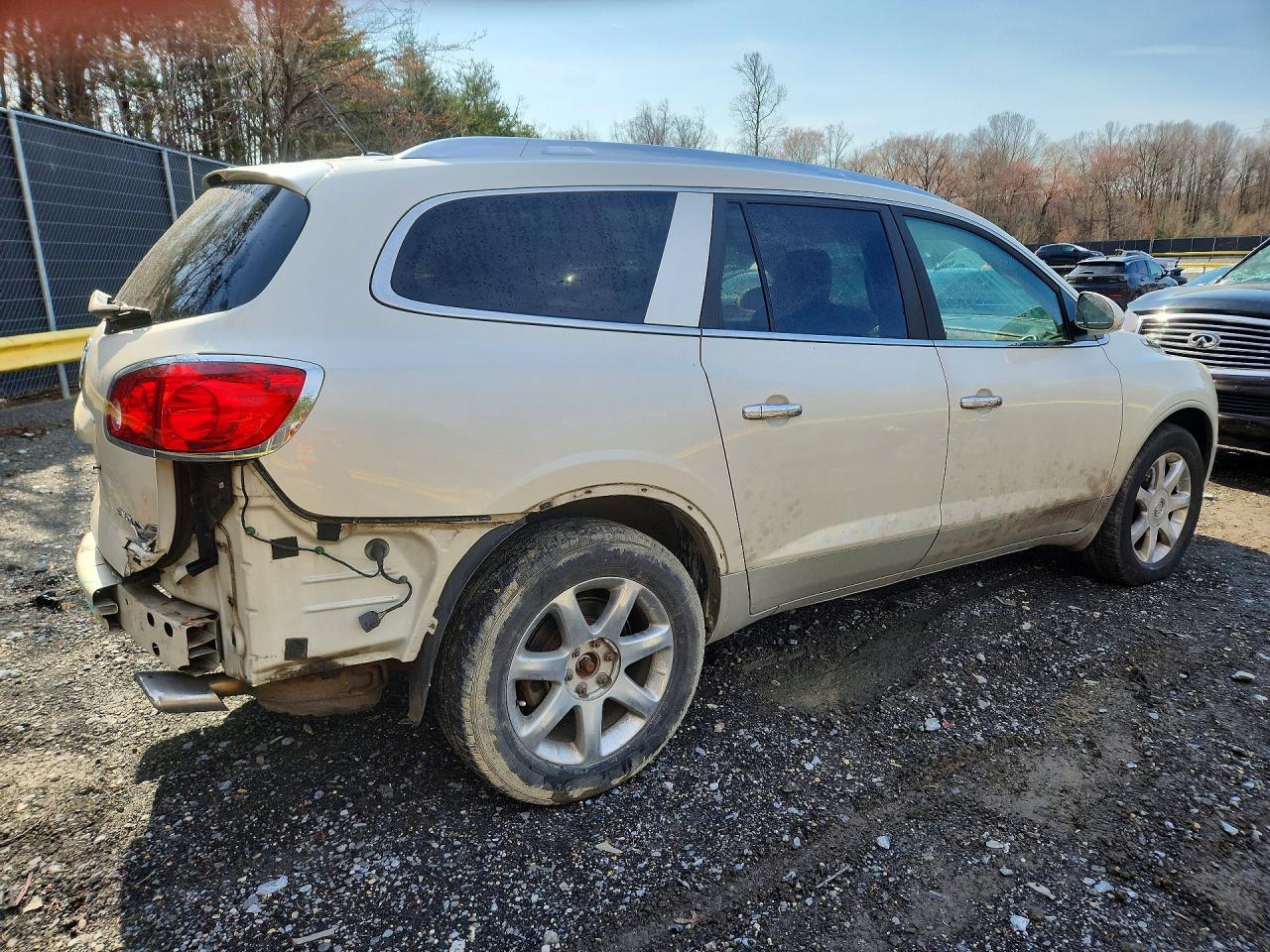 2008 BUICK ENCLAVE CXL photo 3