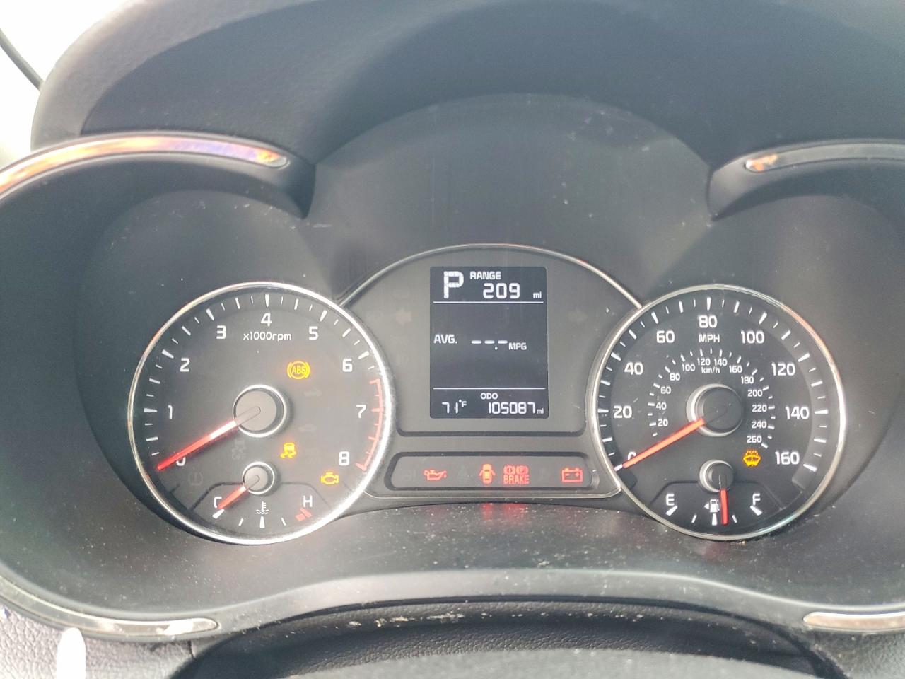 2017 KIA FORTE LX photo 9