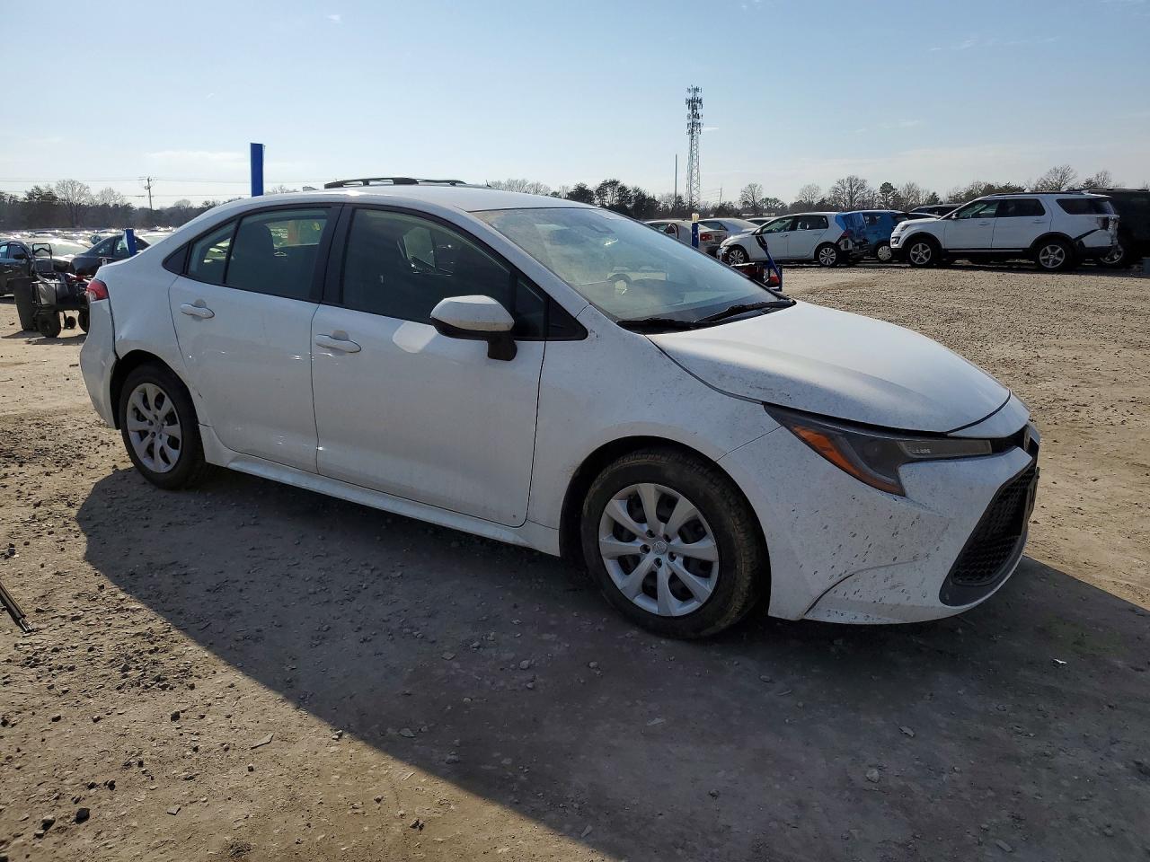 2021 TOYOTA COROLLA LE photo 4