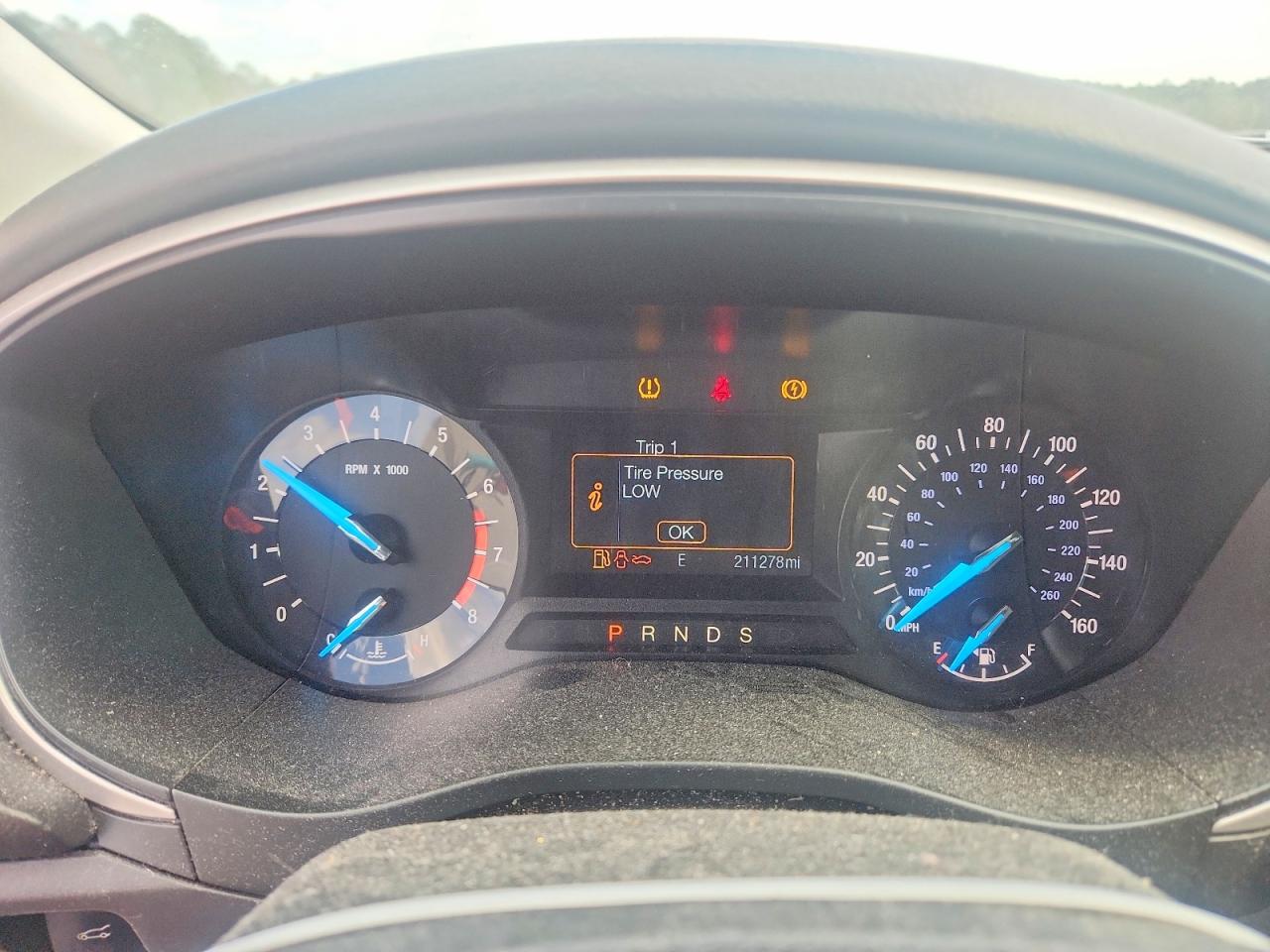 2014 FORD FUSION SE photo 25