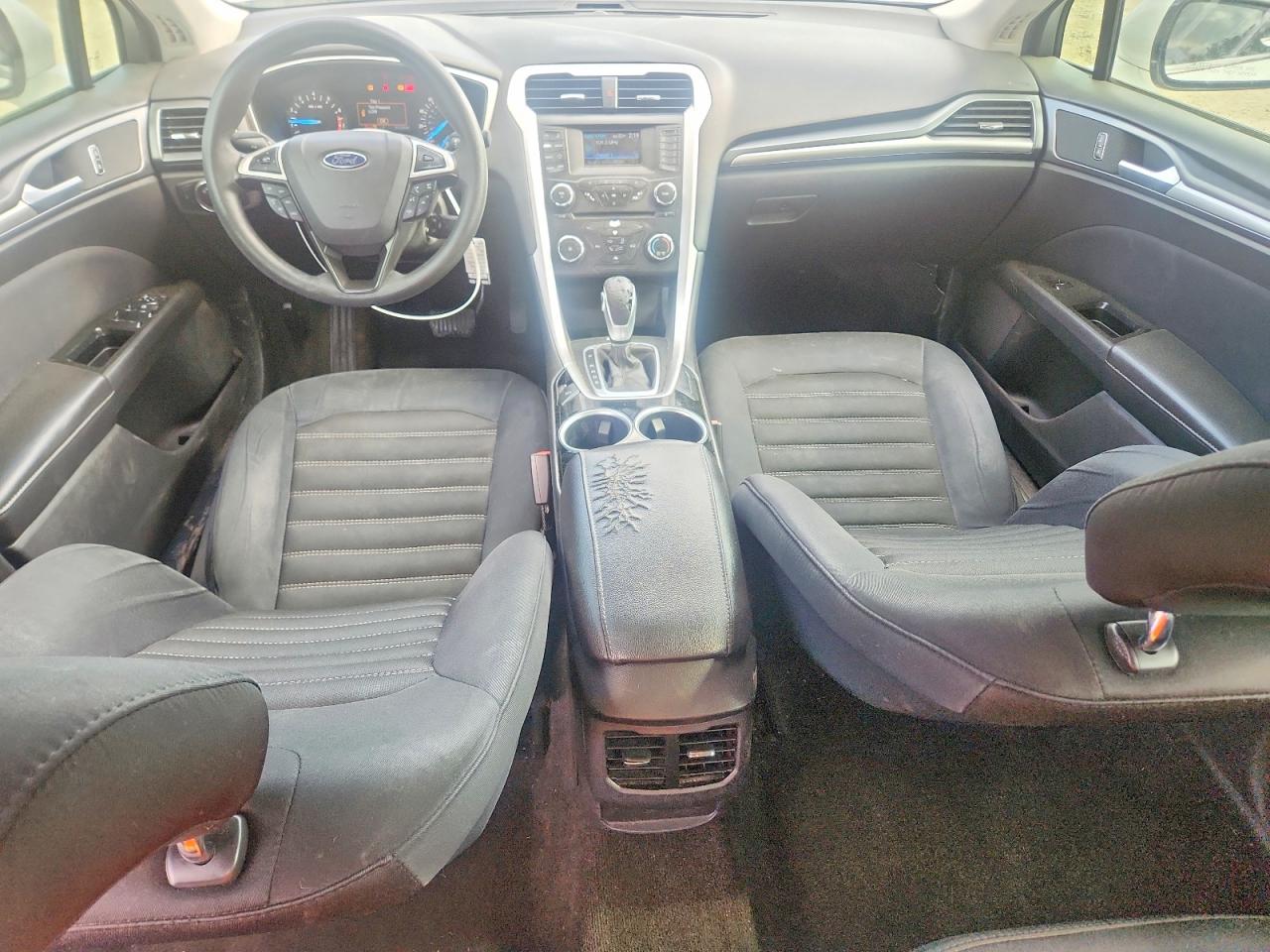 2014 FORD FUSION SE photo 22