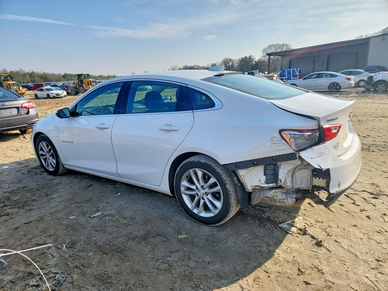 2016 CHEVROLET MALIBU LT photo 4