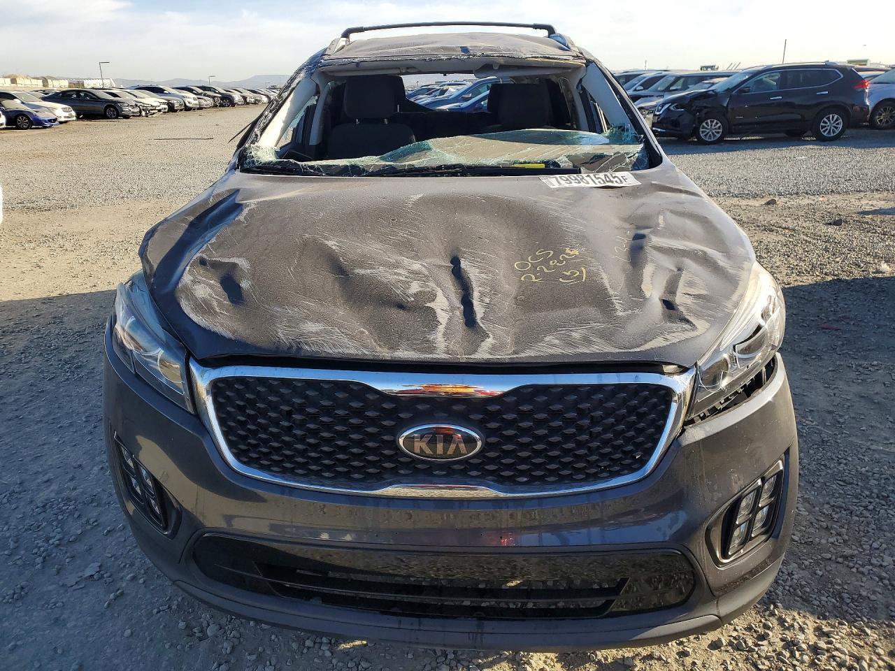2016 KIA SORENTO LX photo 9