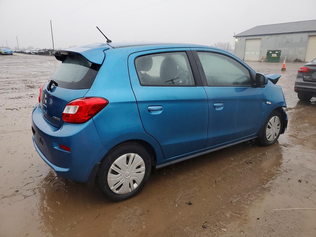 2017 MITSUBISHI MIRAGE ES photo 3