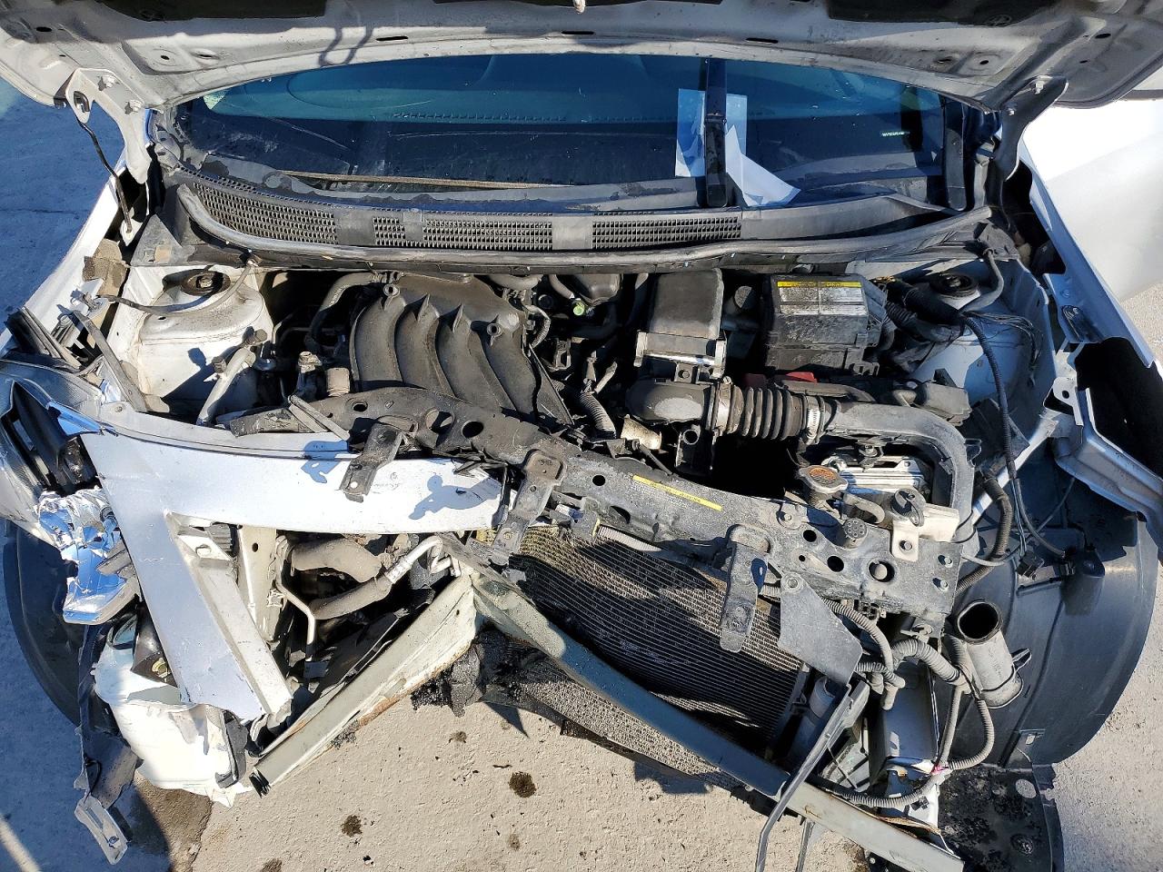 2018 NISSAN VERSA SV photo 41