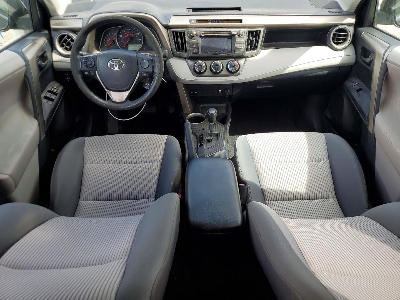 2013 TOYOTA RAV4 LE photo 8