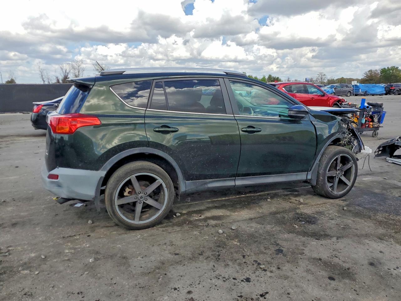 2013 TOYOTA RAV4 LE photo 3