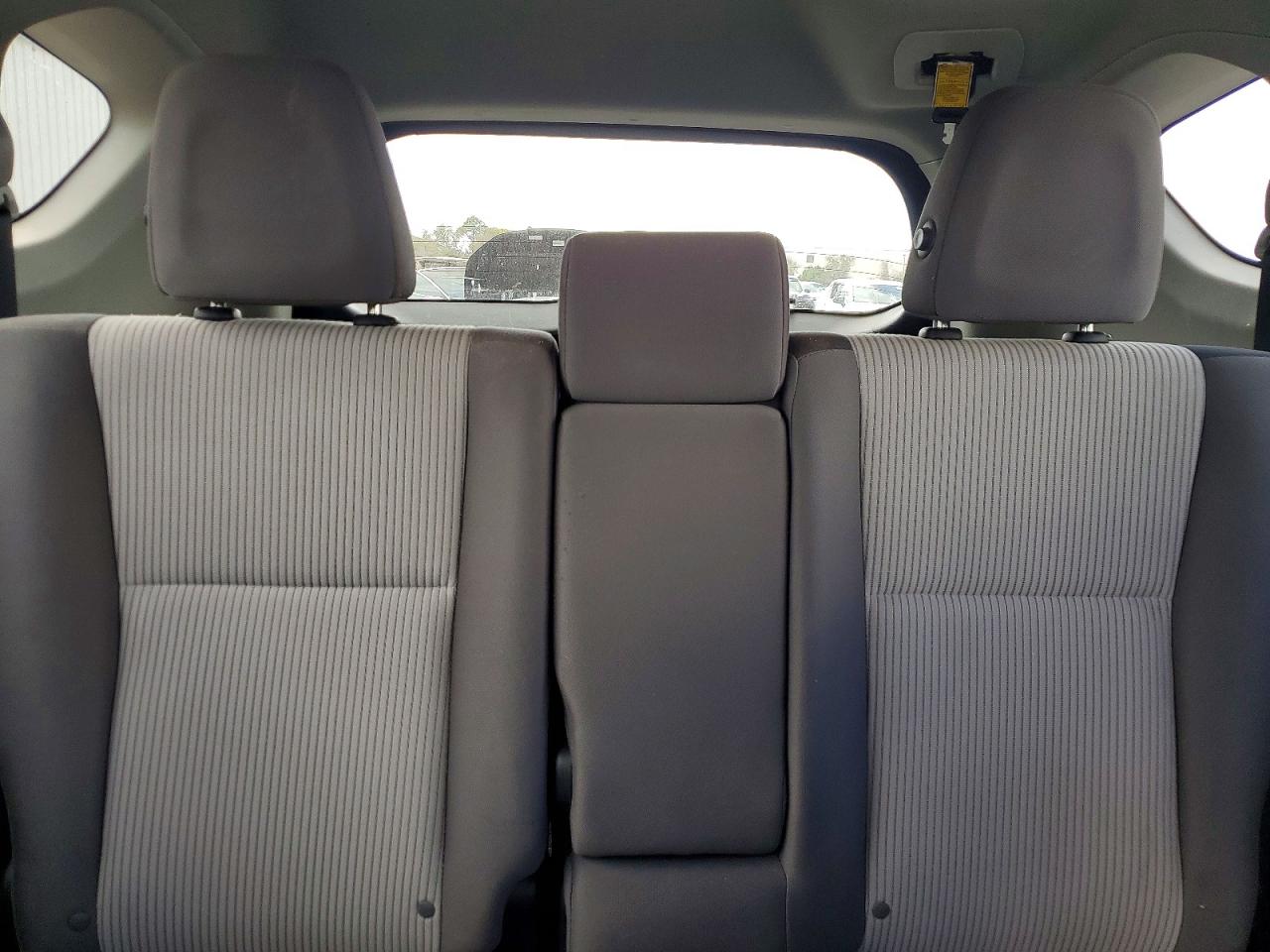 2013 TOYOTA RAV4 LE photo 10