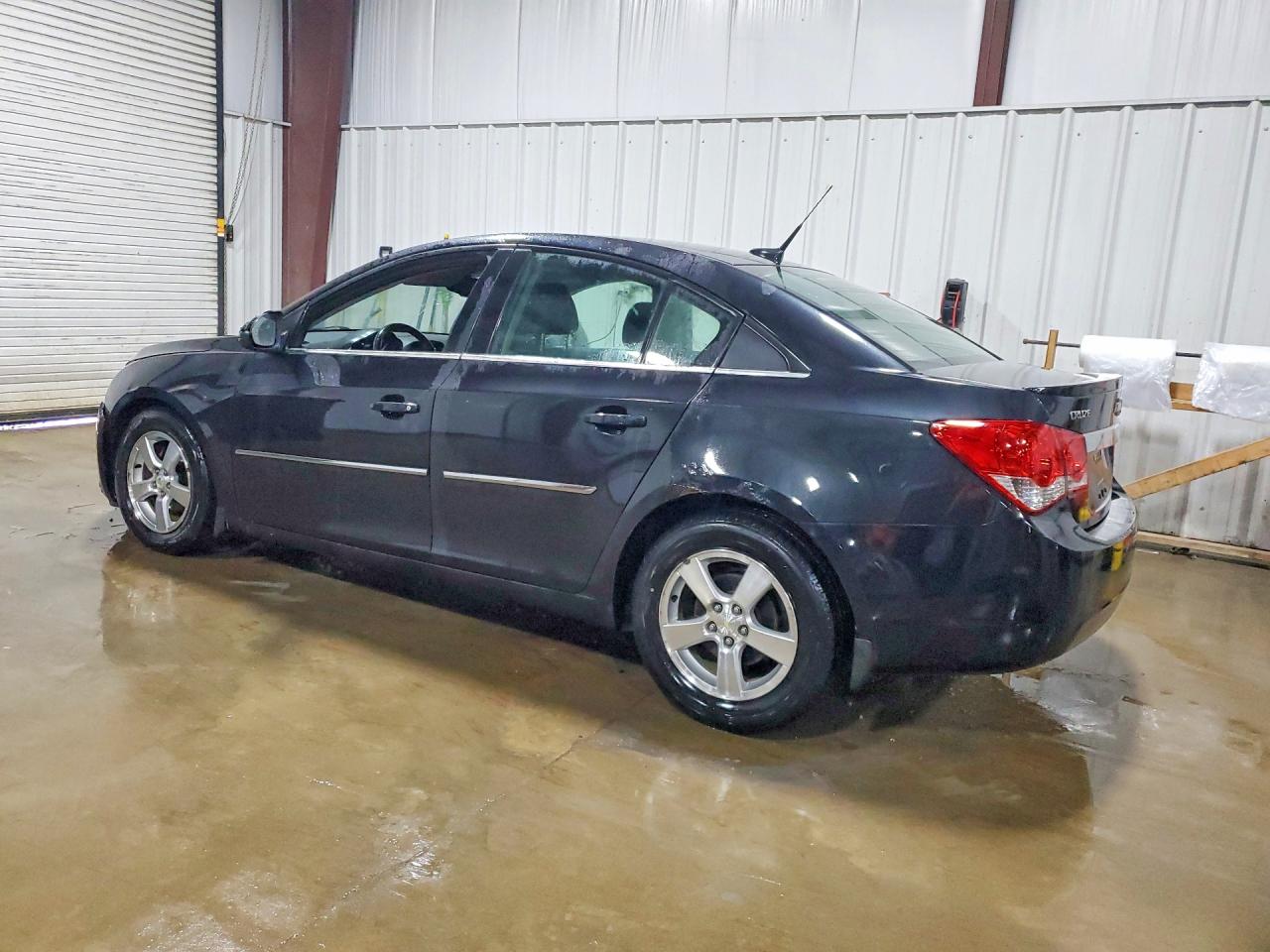 2014 CHEVROLET CRUZE LT photo 2