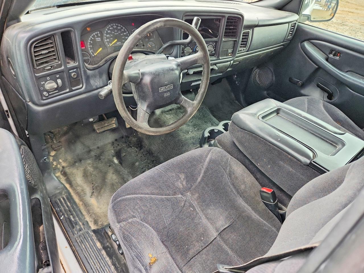 2001 GMC NEW SIERRA C1500 photo 8