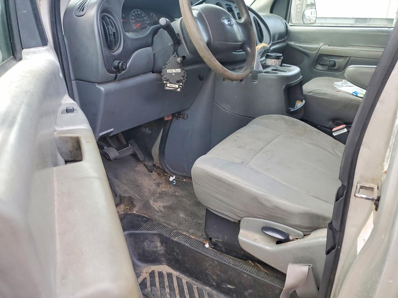 2003 FORD ECONOLINE photo 8