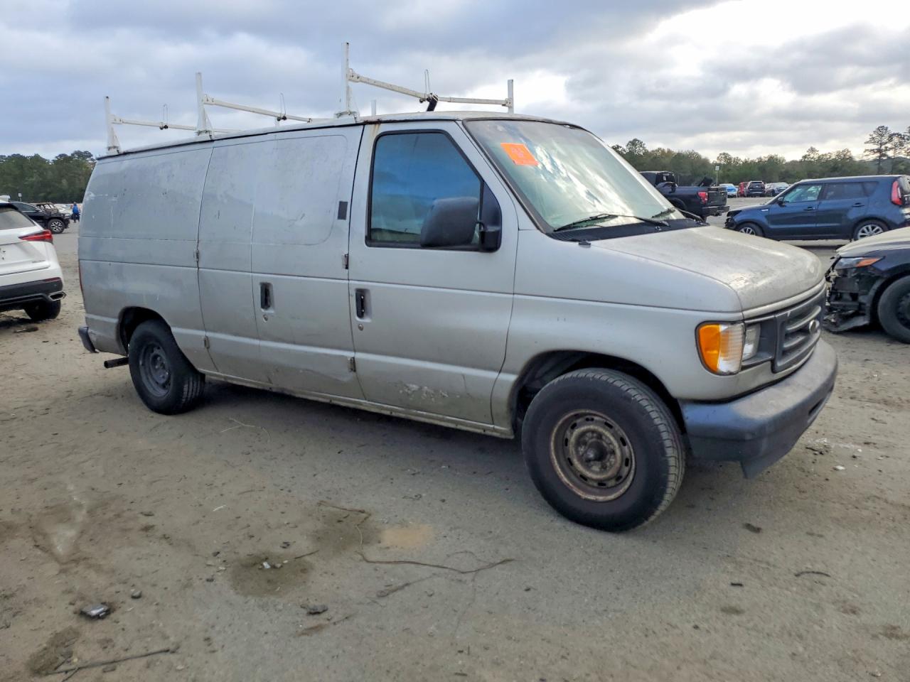 2003 FORD ECONOLINE photo 4