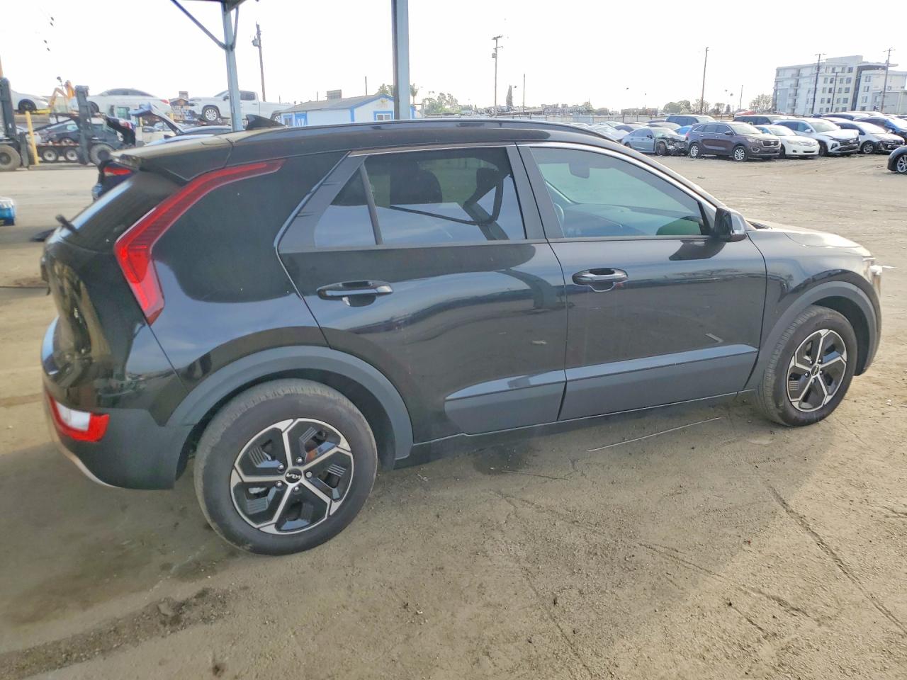 2025 KIA NIRO EX photo 3