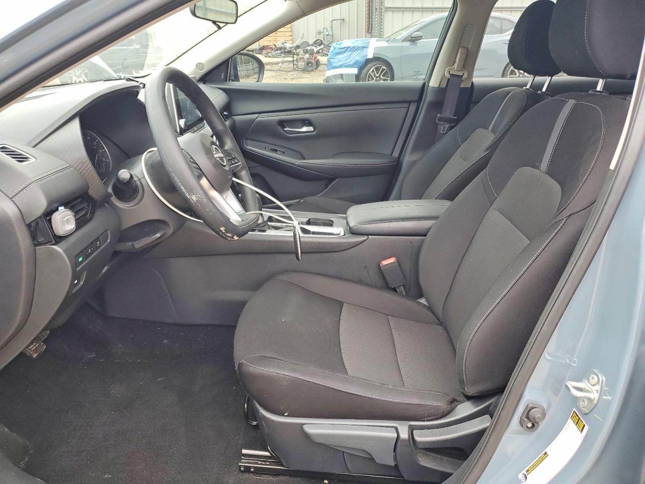 2025 NISSAN SENTRA SV photo 13