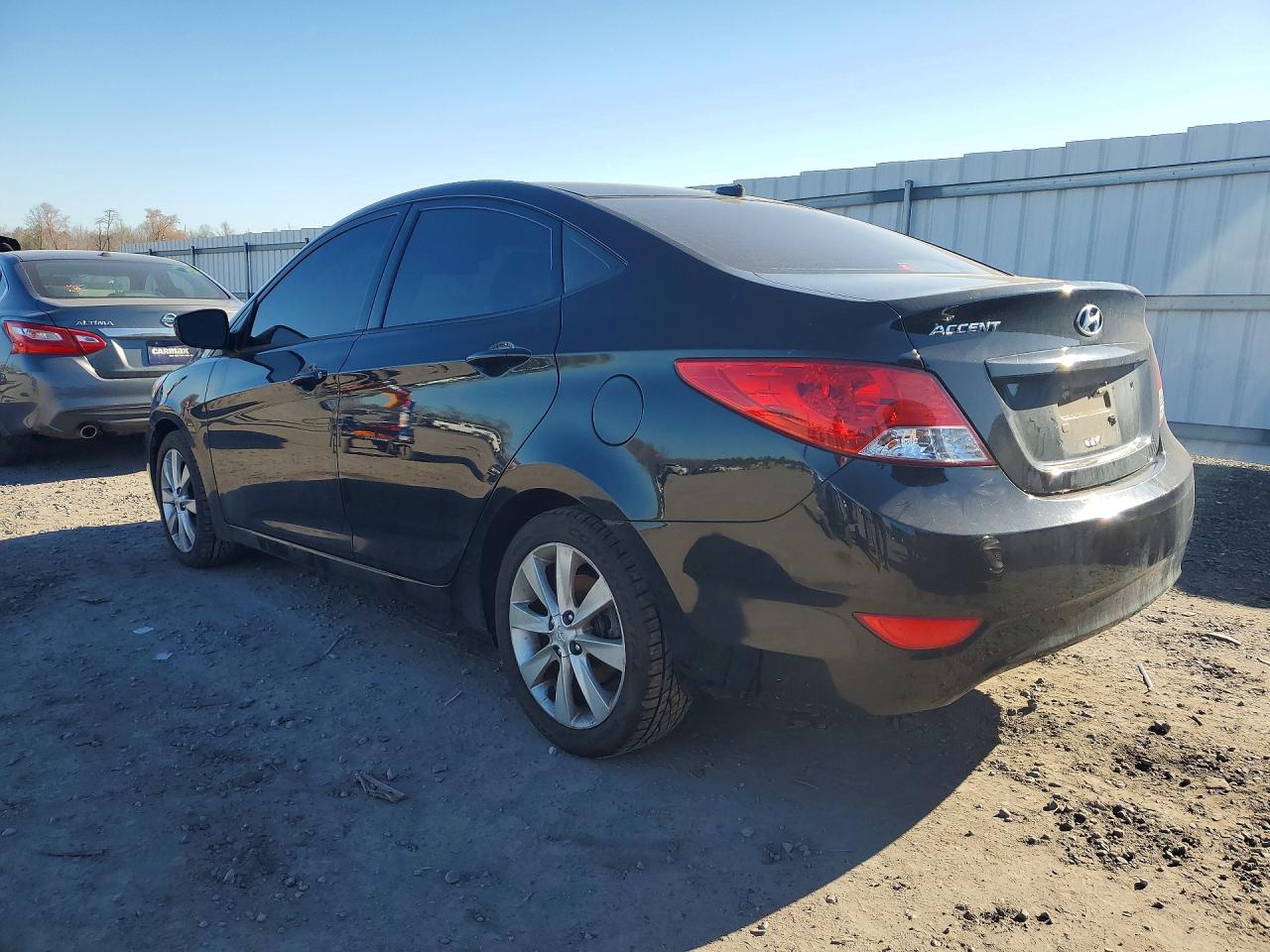 2012 HYUNDAI ACCENT GLS photo 4