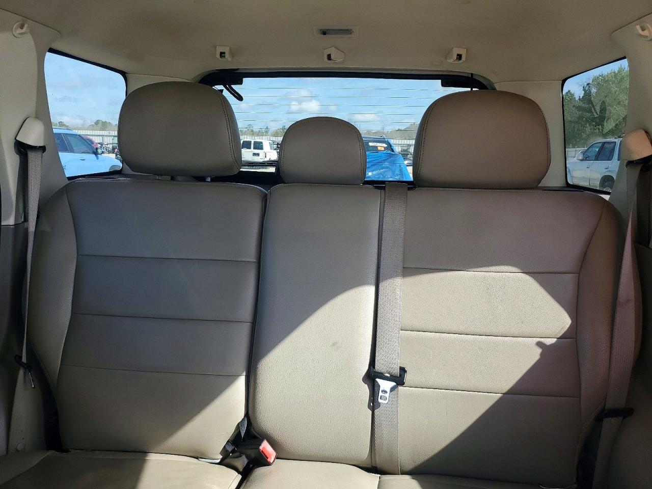 2010 FORD ESCAPE XLT photo 10