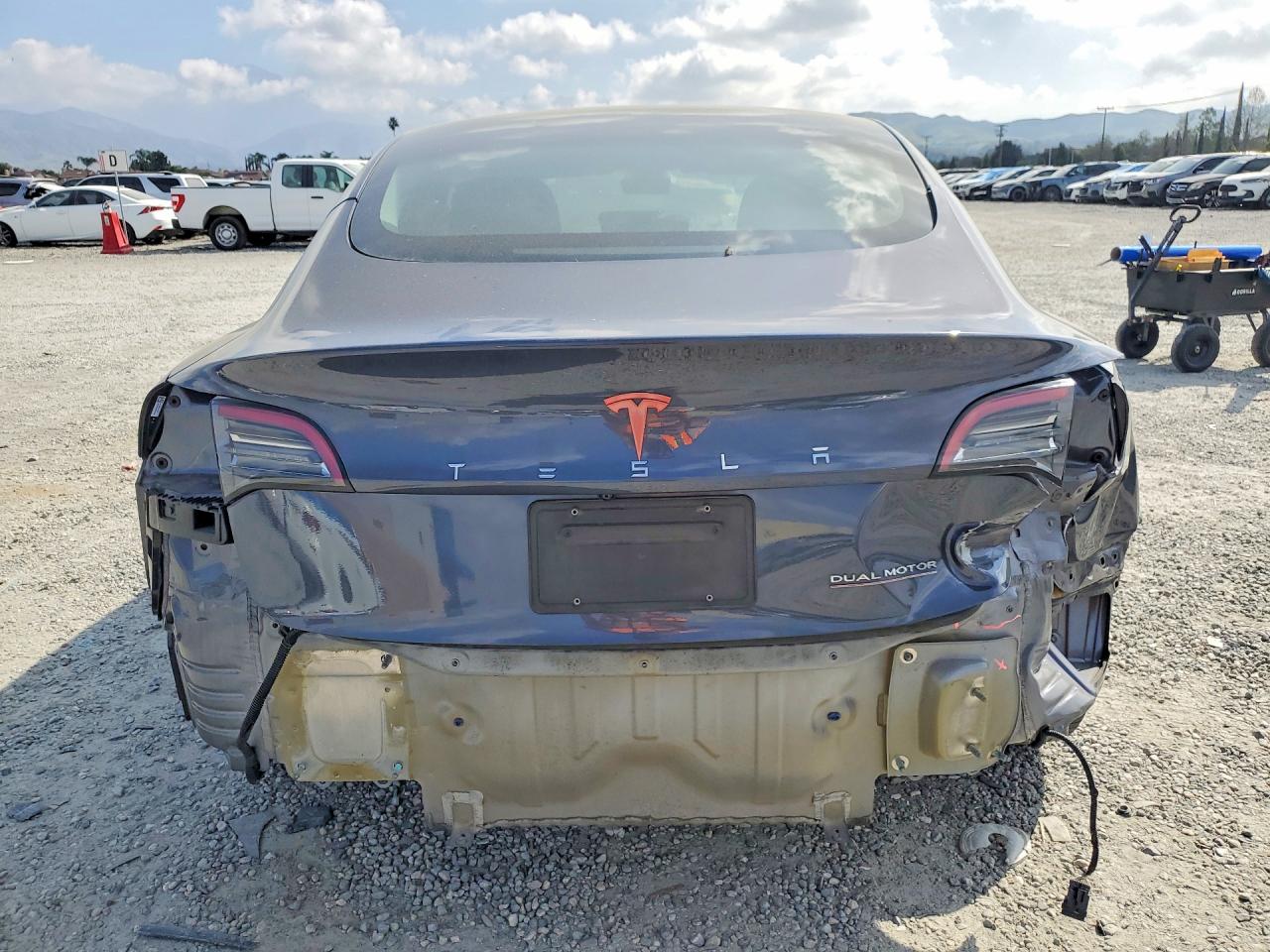 2023 TESLA MODEL 3 photo 11